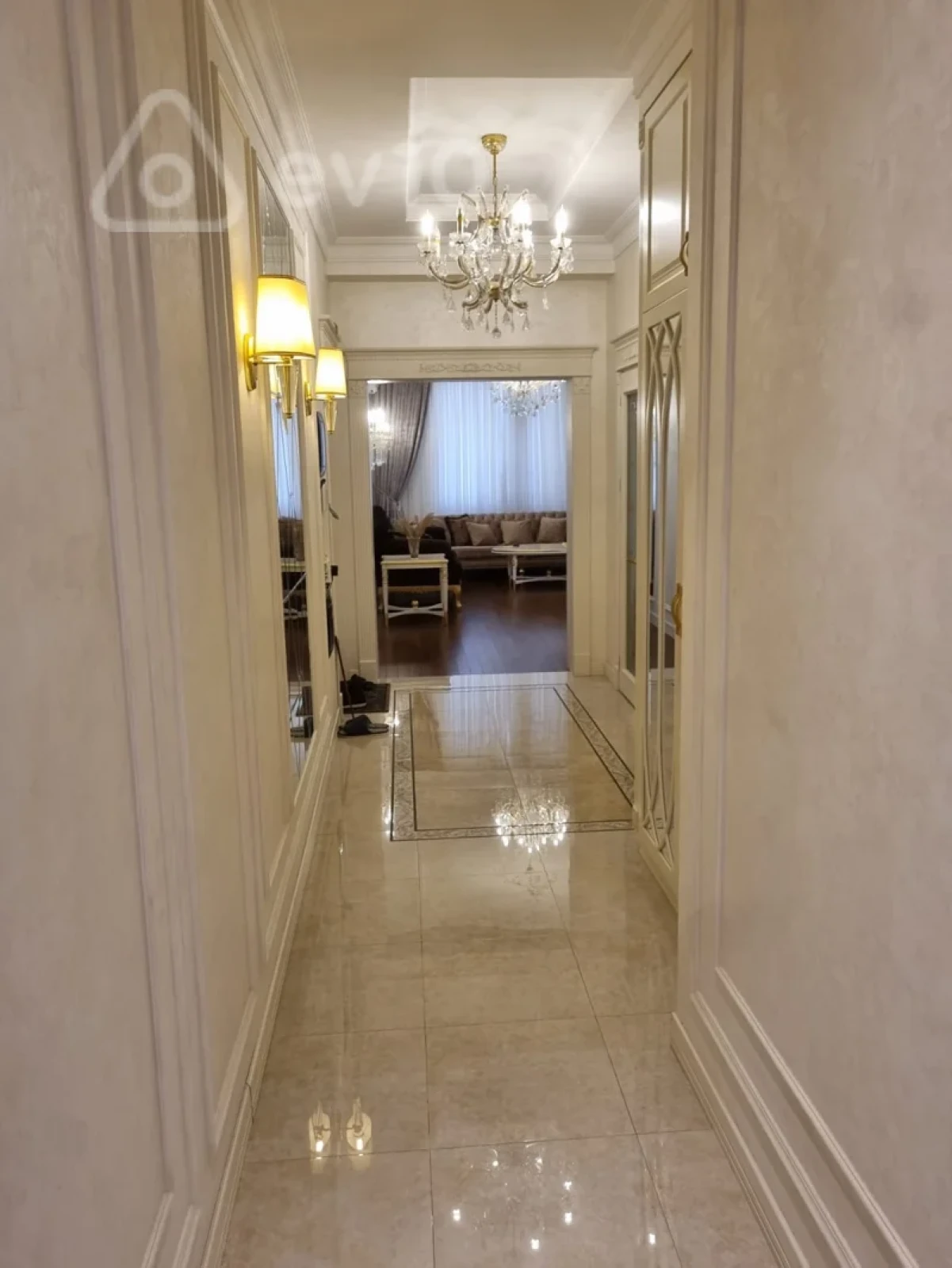 Satılır 2 otaqlı yeni tikili 92 m²