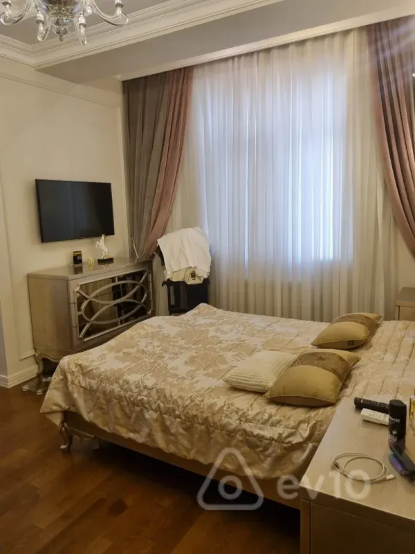 Satılır 2 otaqlı yeni tikili 92 m²