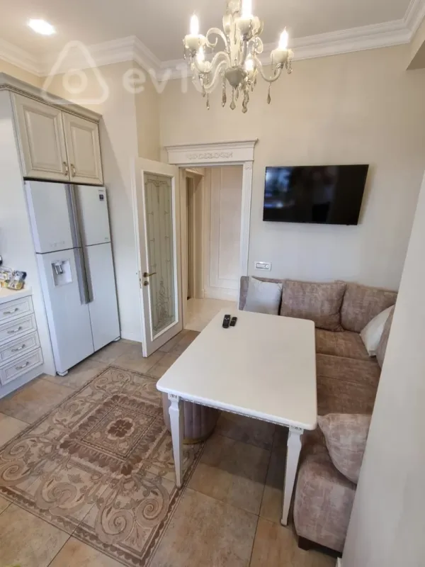 Satılır 2 otaqlı yeni tikili 92 m²