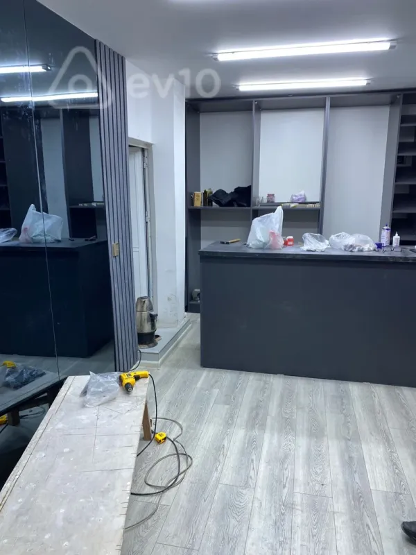 Satılır mənzil 130 m²