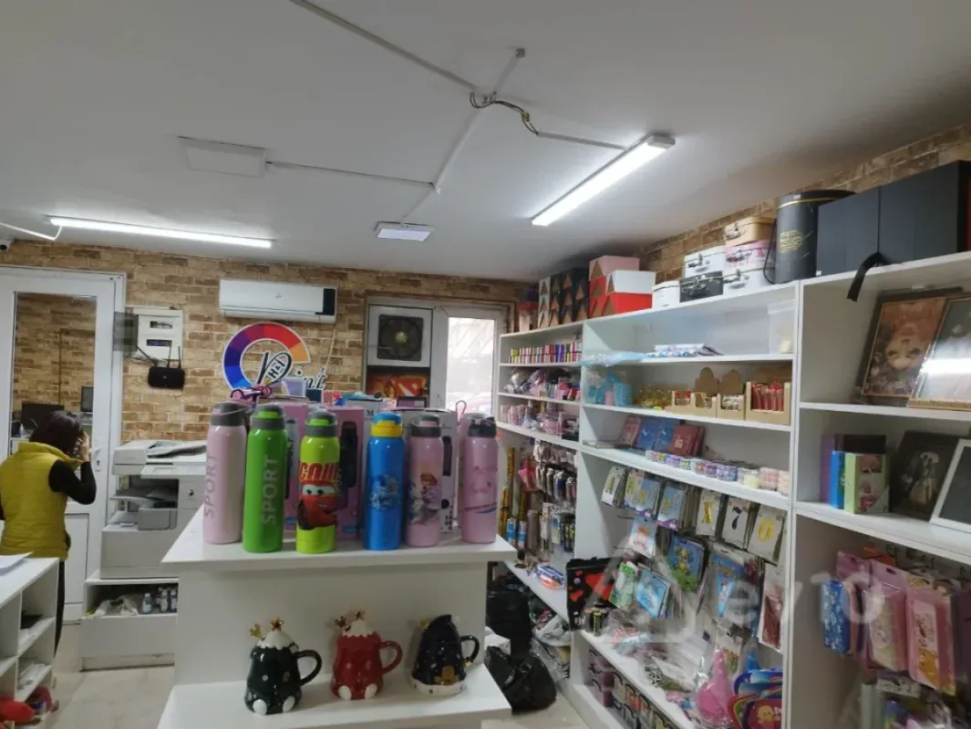 Satılır mənzil 130 m²