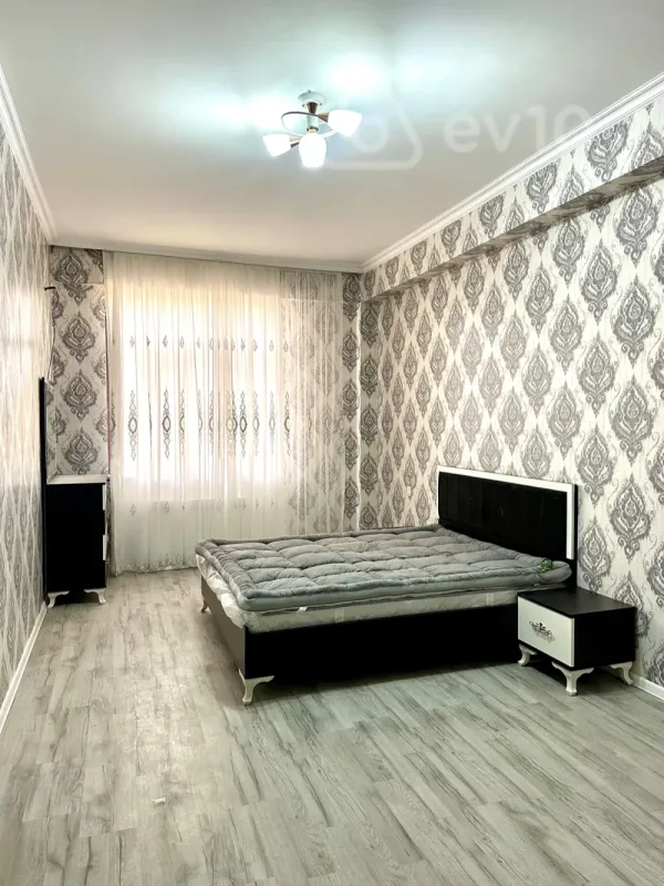 Kirayə verilir 3 otaqlı yeni tikili 120 m²