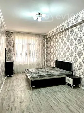 Kirayə verilir 3 otaqlı yeni tikili 120 m²