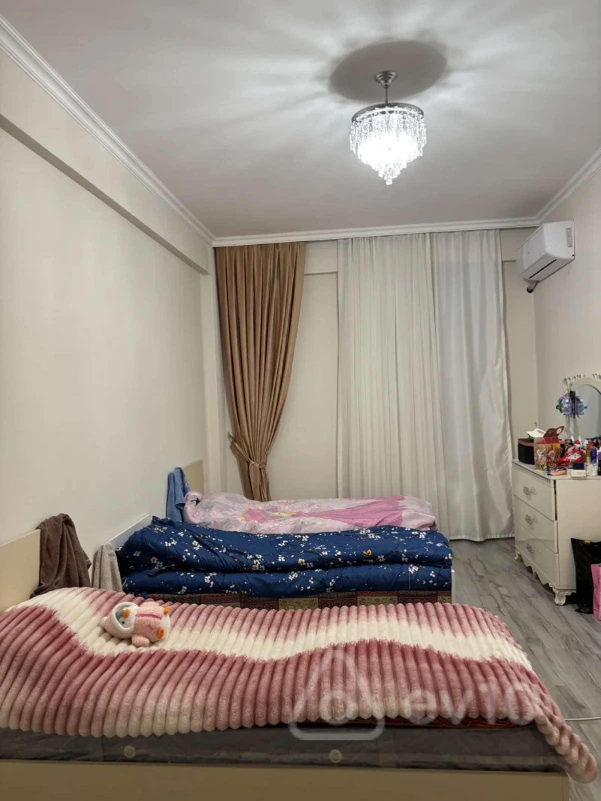 Kirayə verilir 3 otaqlı yeni tikili 120 m²