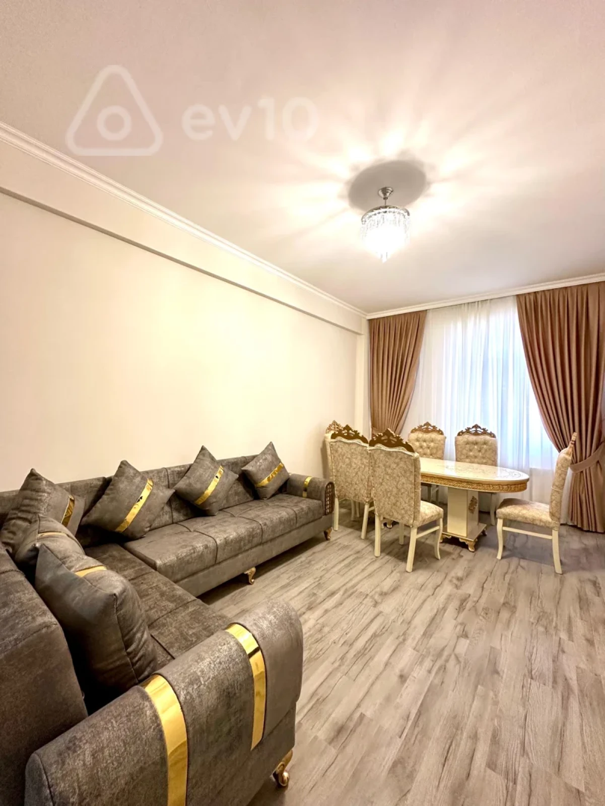 Kirayə verilir 3 otaqlı yeni tikili 120 m²