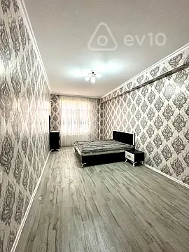 Kirayə verilir 3 otaqlı yeni tikili 120 m²