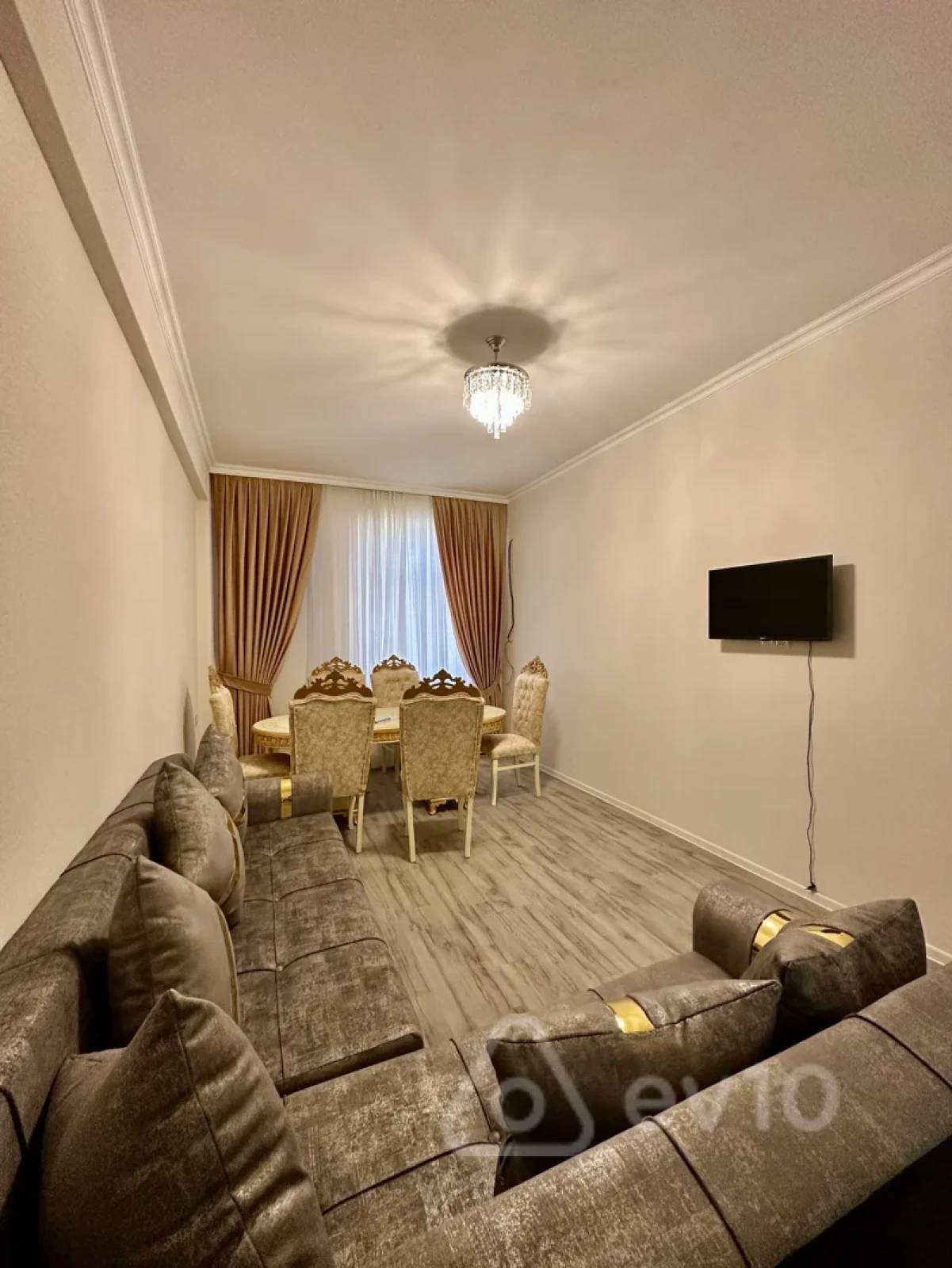 Kirayə verilir 3 otaqlı yeni tikili 120 m²