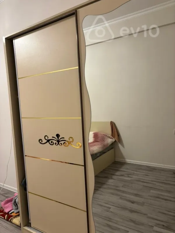 Kirayə verilir 3 otaqlı yeni tikili 120 m²