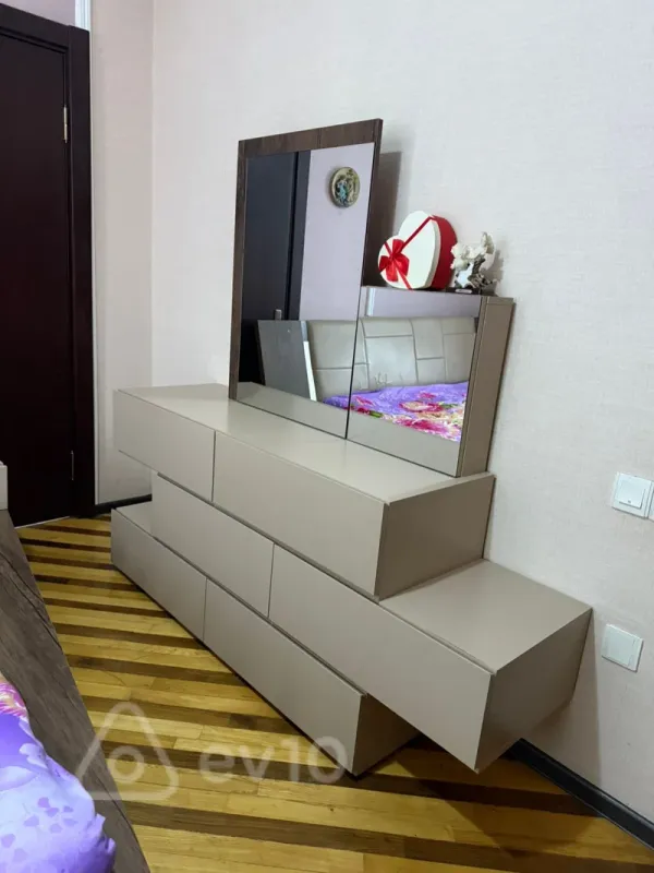 Kirayə verilir 3 otaqlı yeni tikili 118 m²