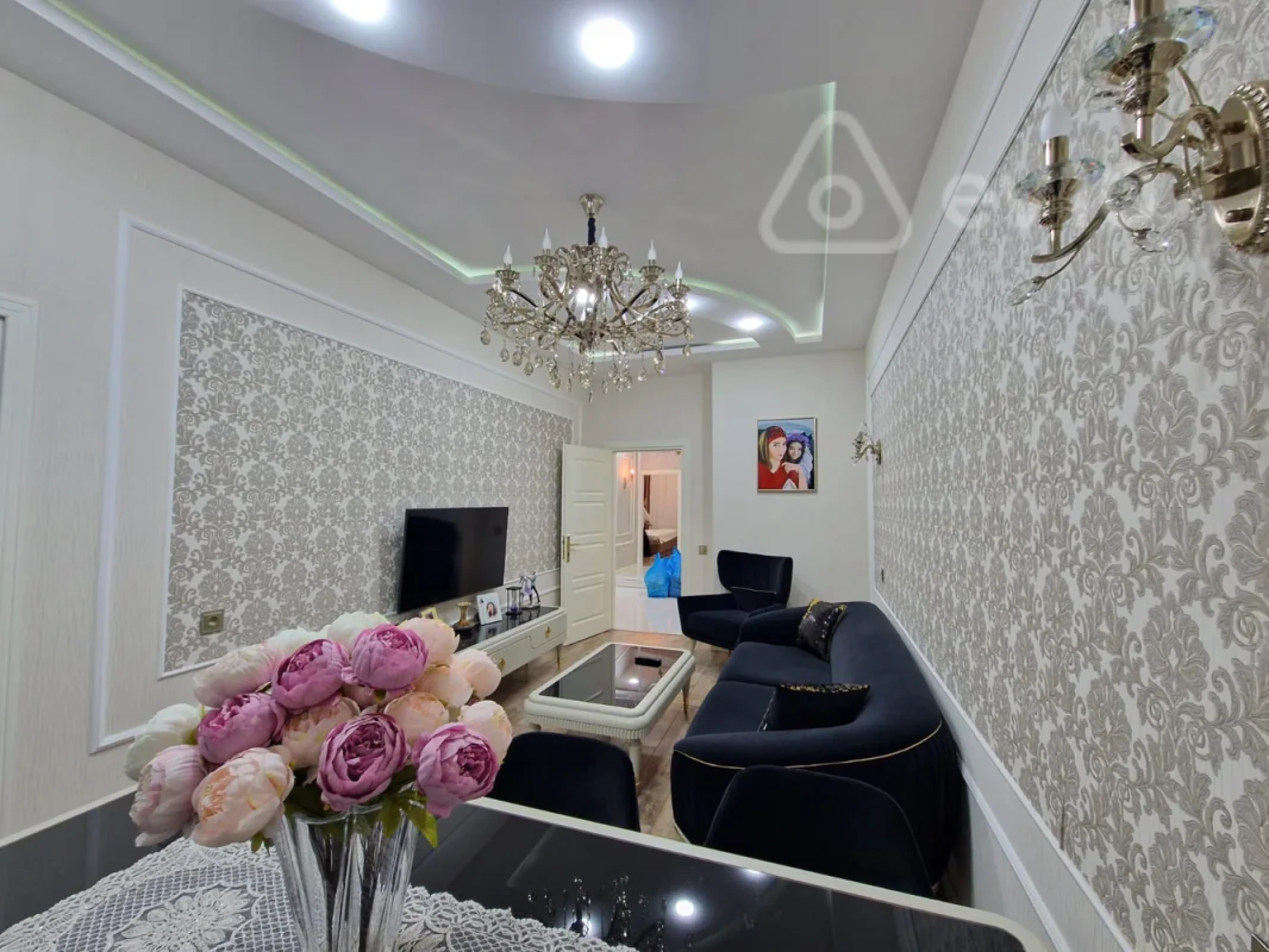 Kirayə verilir 2 otaqlı yeni tikili 75 m²