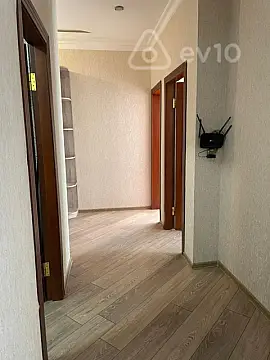 Kirayə verilir 2 otaqlı köhnə tikili 88 m²