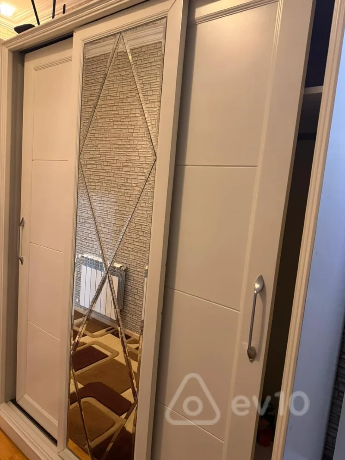 Kirayə verilir 3 otaqlı yeni tikili 125 m²