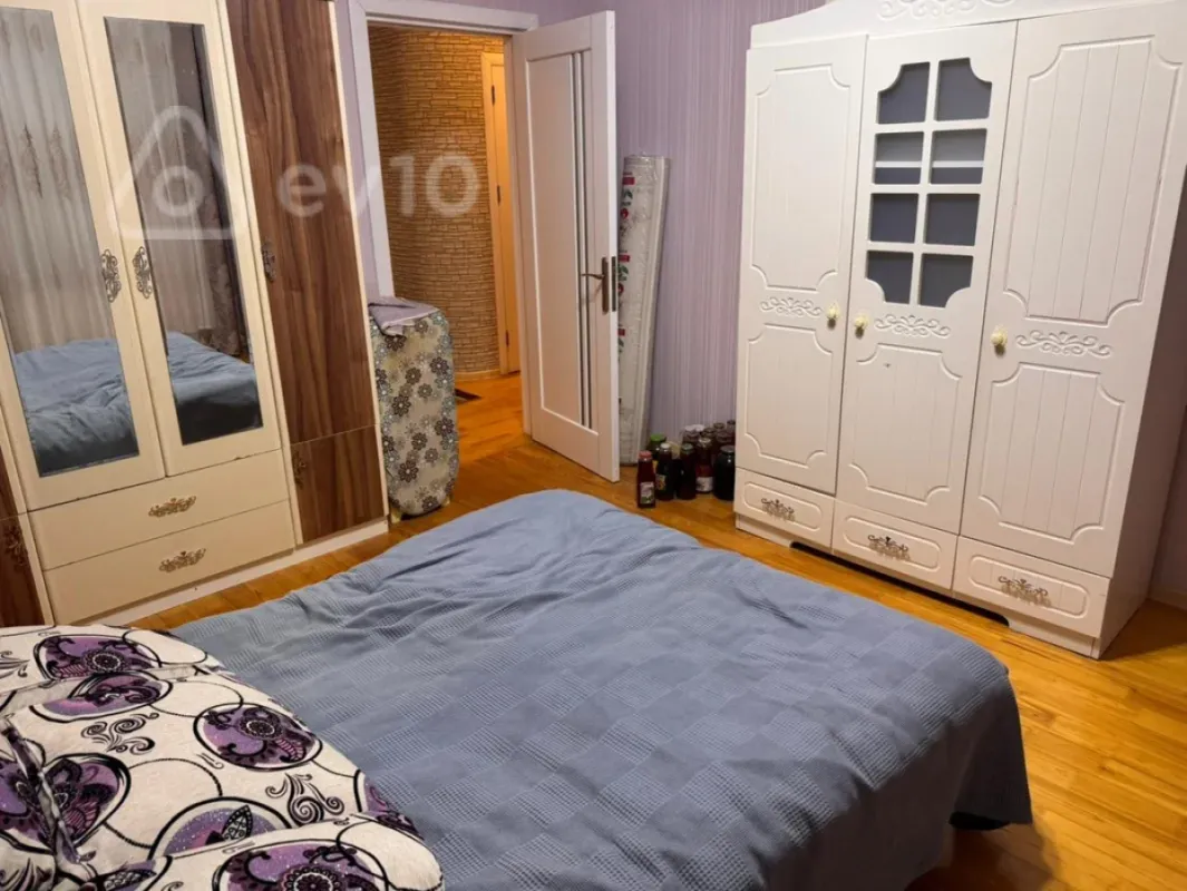 Kirayə verilir 3 otaqlı yeni tikili 125 m²