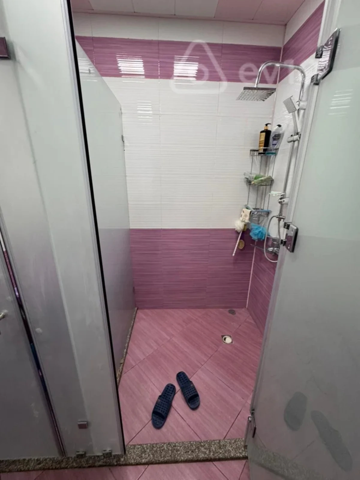 Kirayə verilir 3 otaqlı yeni tikili 125 m²