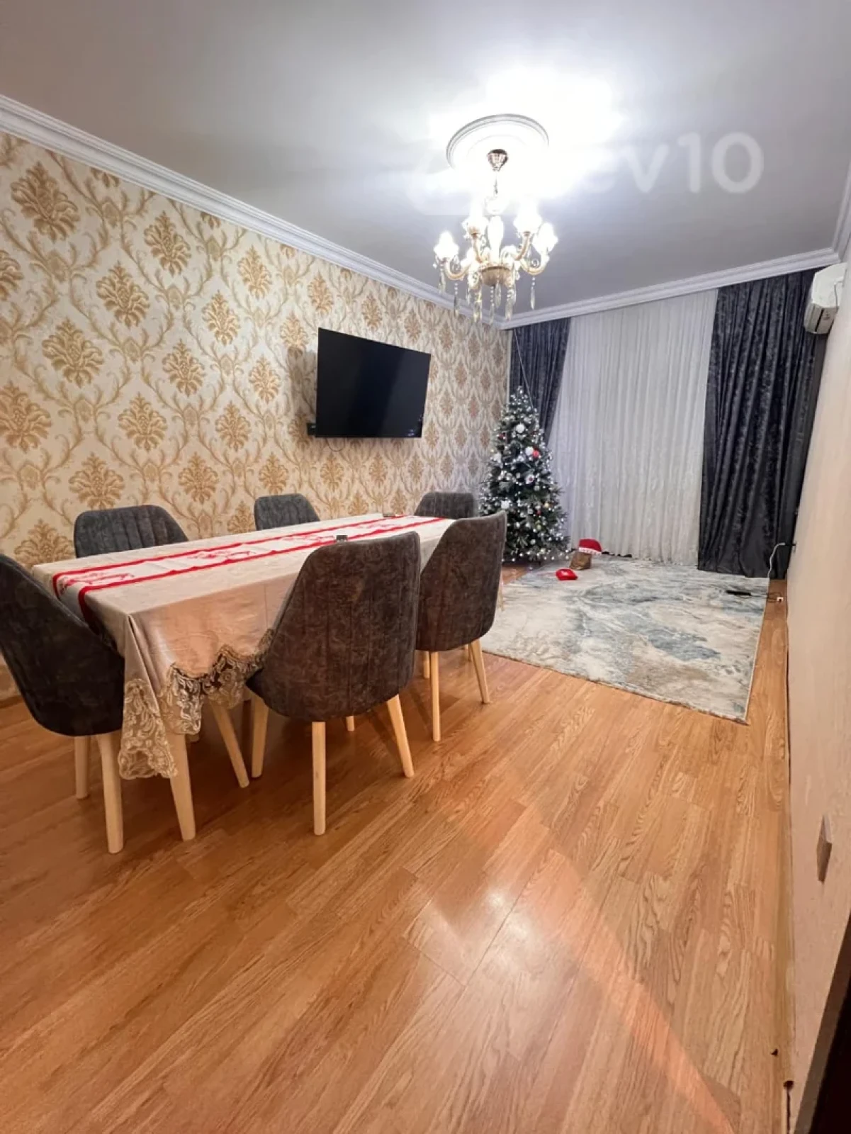 Satılır 3 otaqlı köhnə tikili 80 m²