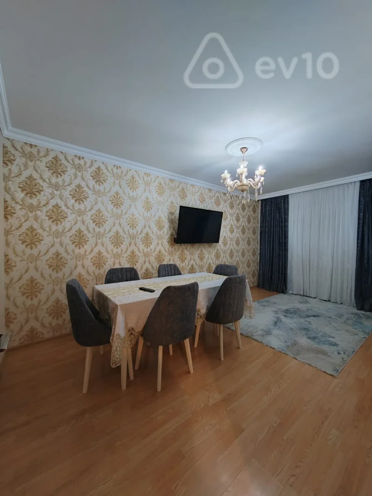 Satılır 3 otaqlı köhnə tikili 80 m²