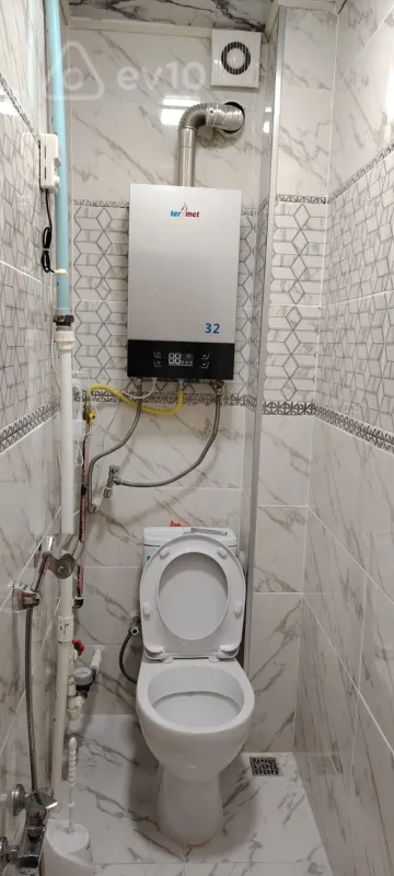 Kirayə verilir 2 otaqlı köhnə tikili 50 m²