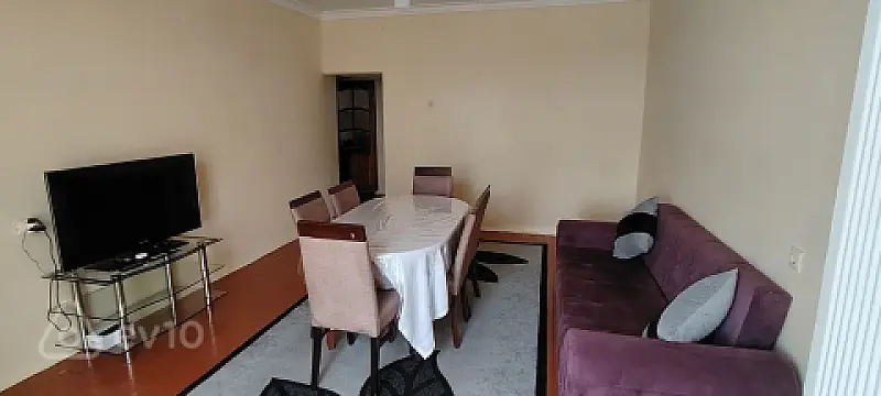 Kirayə verilir 2 otaqlı köhnə tikili 50 m²