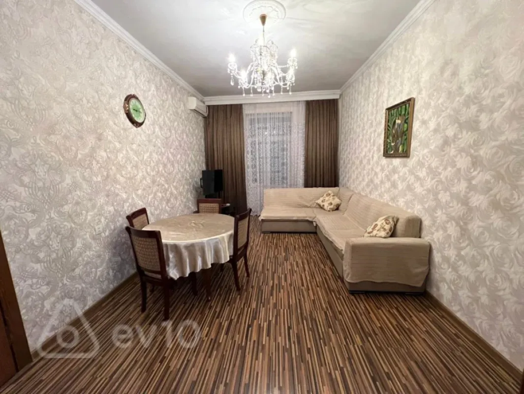 Satılır 3 otaqlı köhnə tikili 95 m²