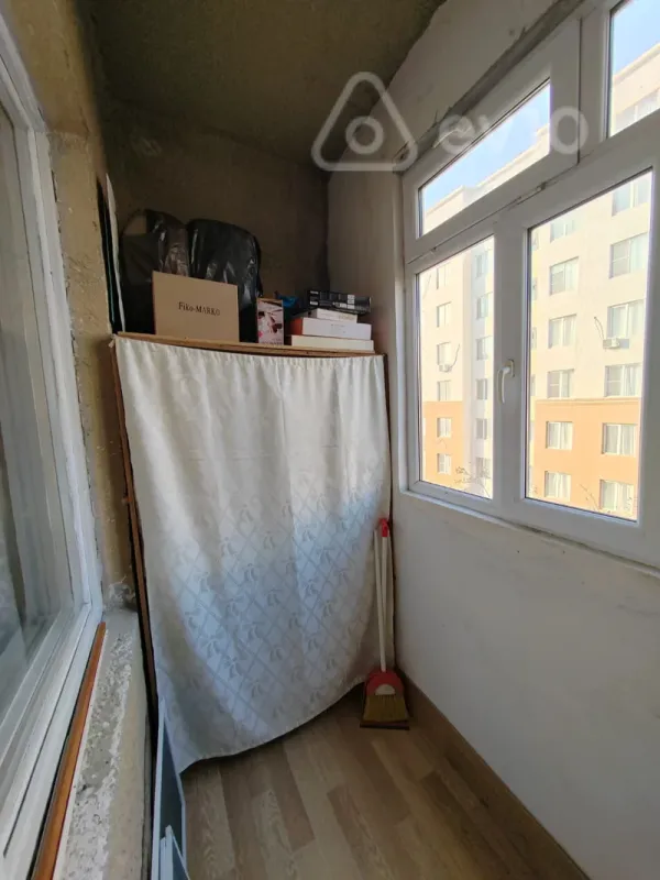 Satılır 3 otaqlı köhnə tikili 80 m²