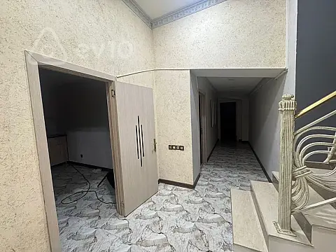 Kirayə verilir mənzil 240 m²
