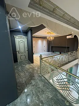 Kirayə verilir mənzil 240 m²