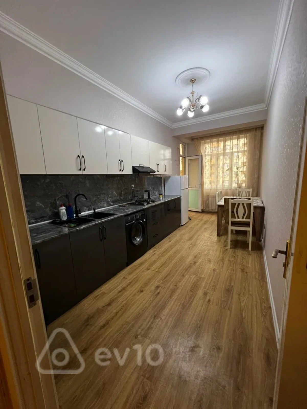 Kirayə verilir 2 otaqlı yeni tikili 100 m²