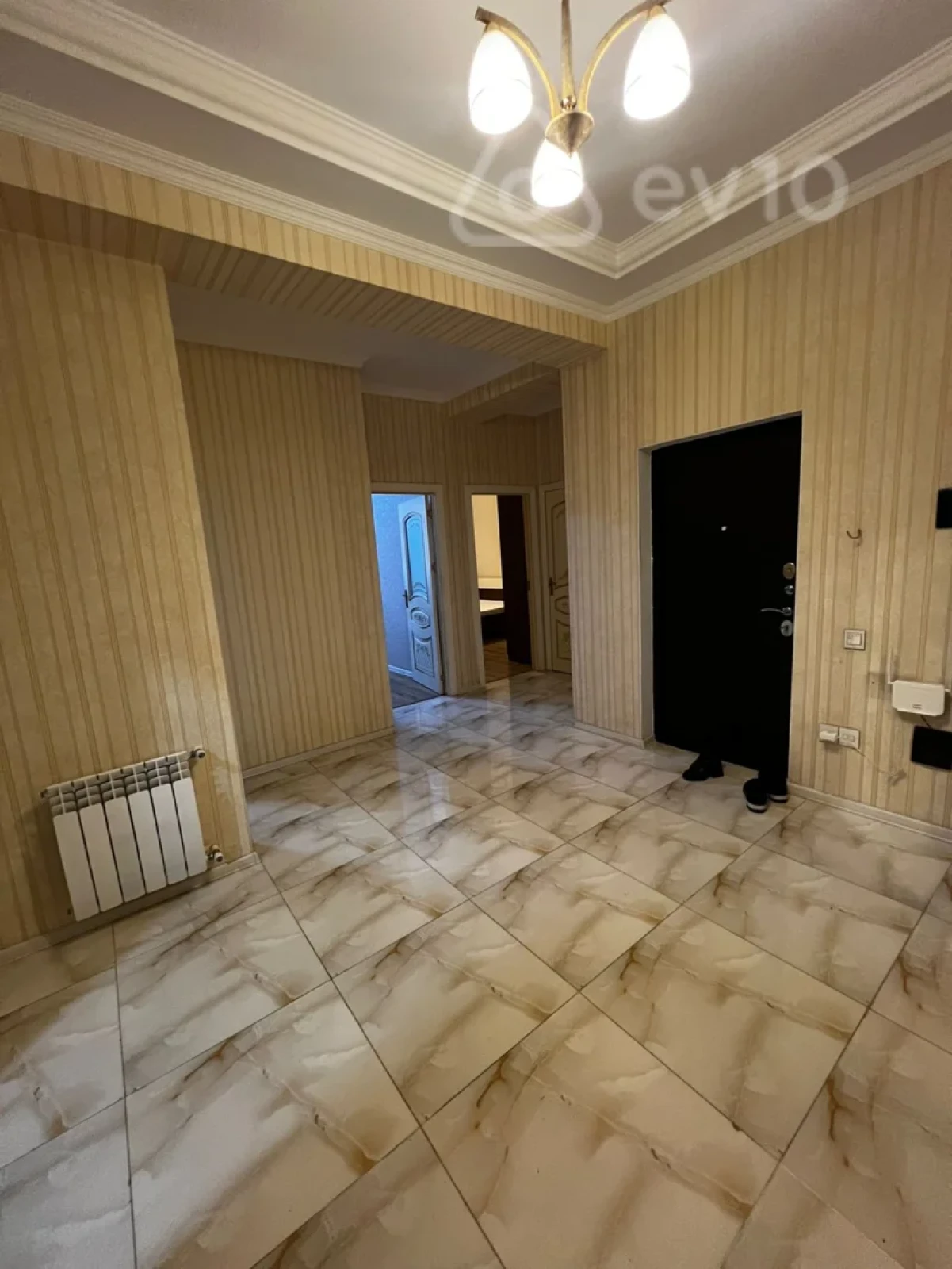 Kirayə verilir 2 otaqlı yeni tikili 100 m²