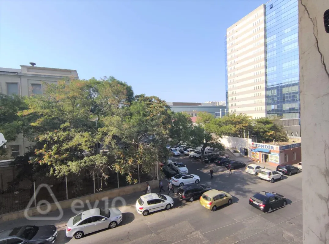 Satılır 3 otaqlı yeni tikili 150 m²