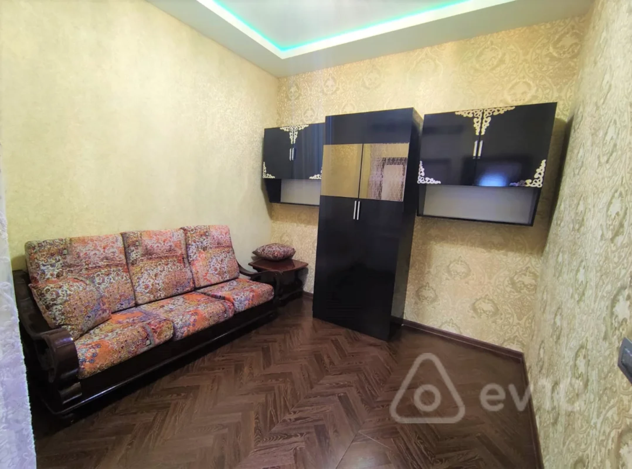 Satılır 3 otaqlı yeni tikili 150 m²