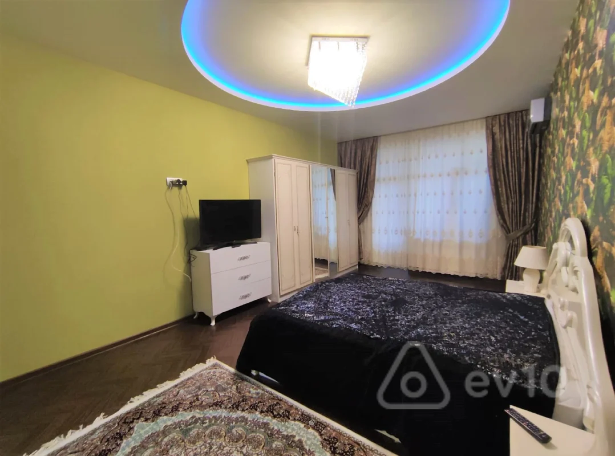 Satılır 3 otaqlı yeni tikili 150 m²