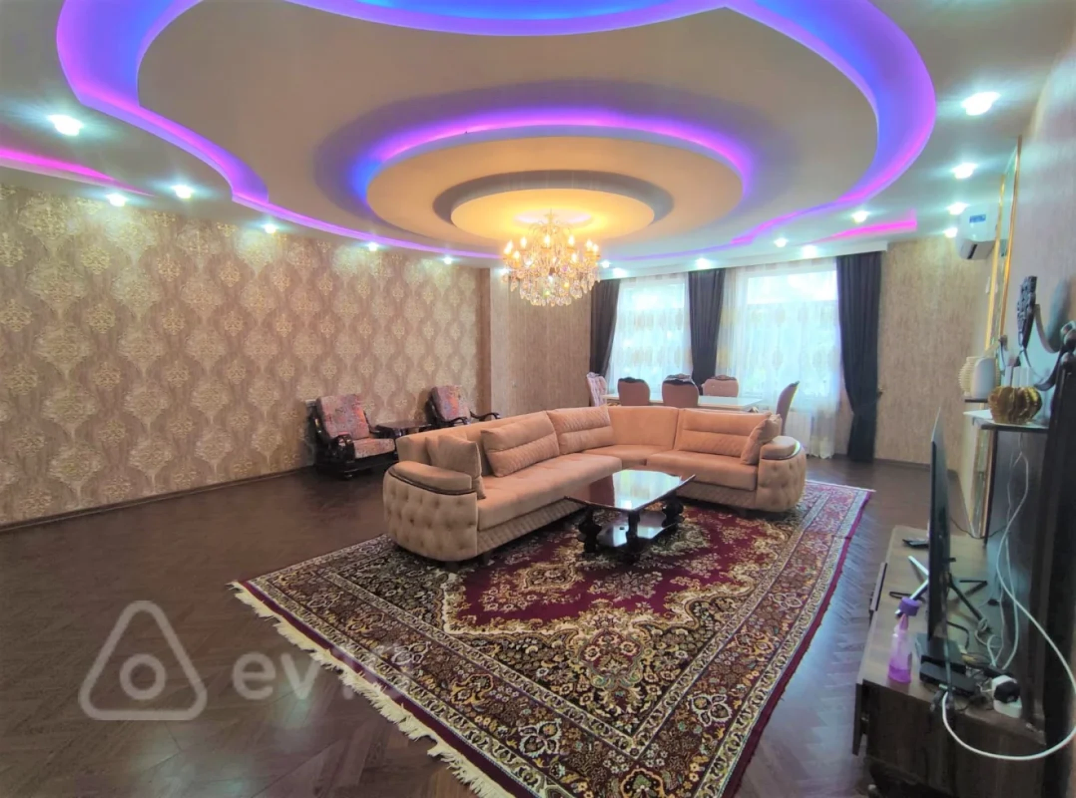 Satılır 3 otaqlı yeni tikili 150 m²