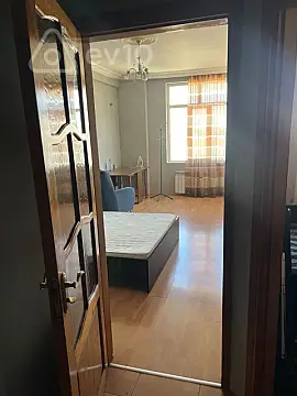 Kirayə verilir 1 otaqlı yeni tikili 60 m²