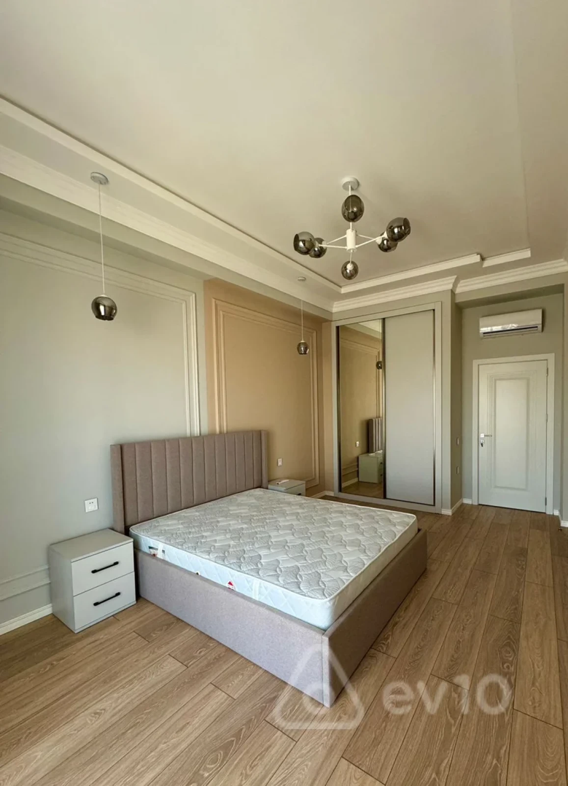 Kirayə verilir 3 otaqlı yeni tikili 106 m²