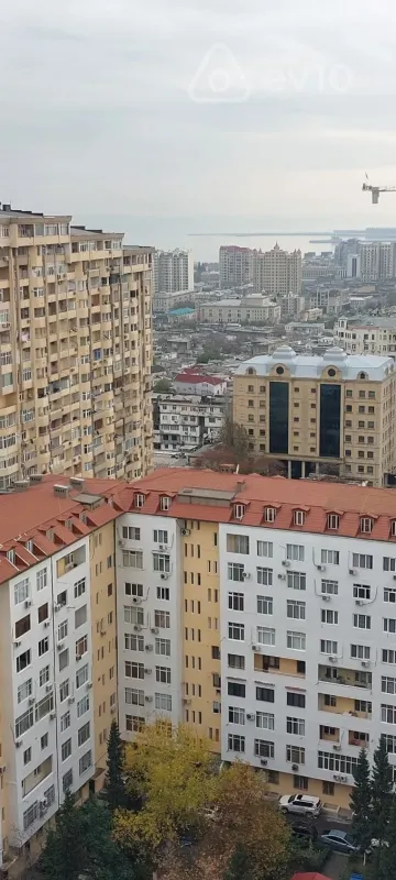 Kirayə verilir 4 otaqlı yeni tikili 210 m²