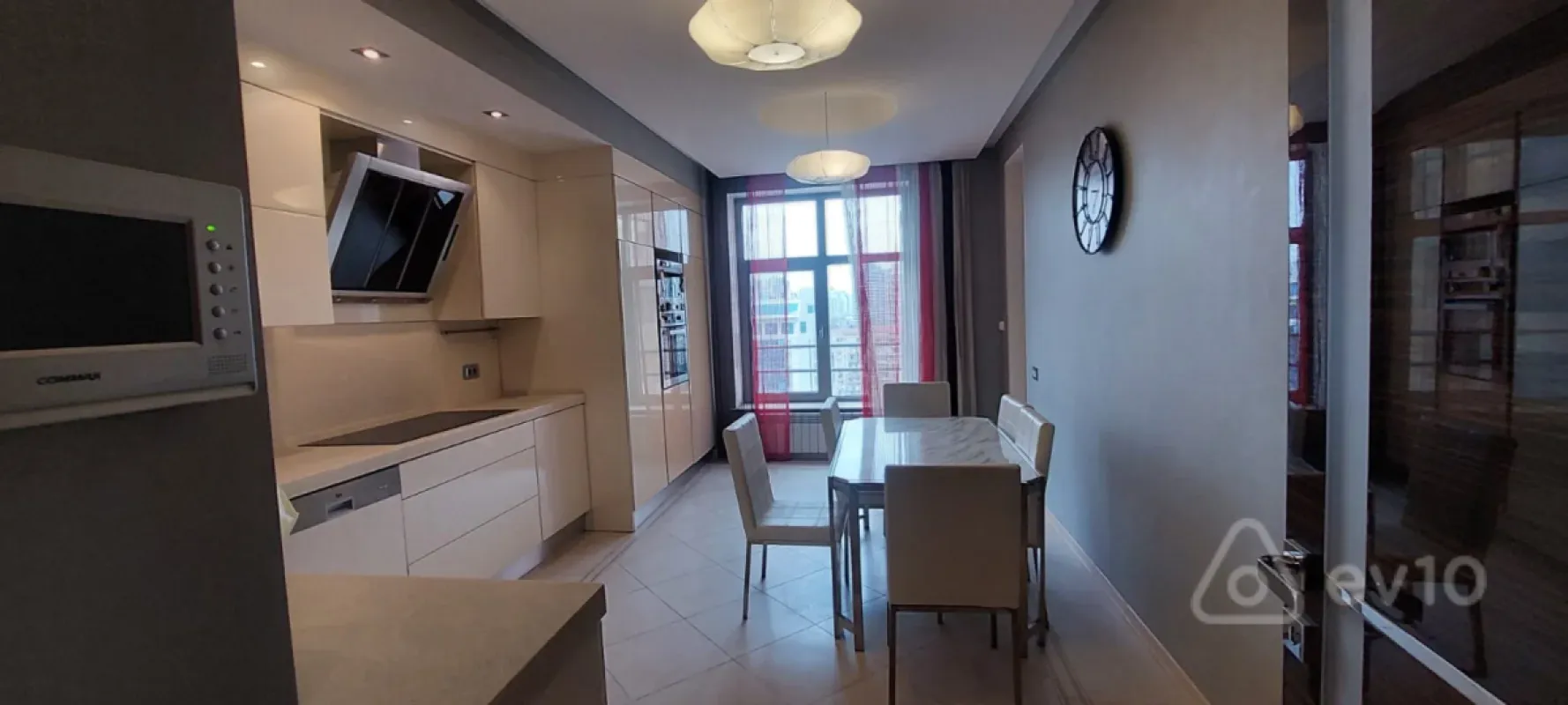 Kirayə verilir 4 otaqlı yeni tikili 210 m²