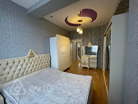 Kirayə verilir 2 otaqlı yeni tikili 70 m²