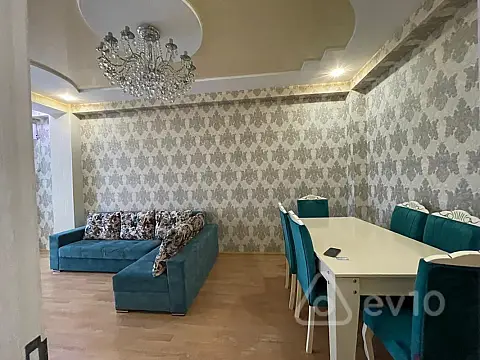 Kirayə verilir 2 otaqlı yeni tikili 70 m²