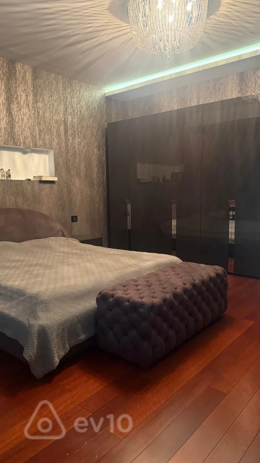 Satılır 4 otaqlı yeni tikili 170 m²