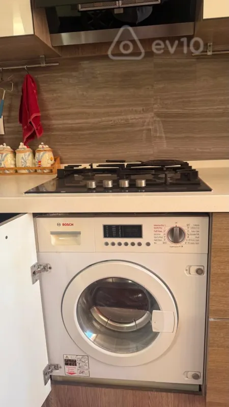 Satılır 4 otaqlı yeni tikili 170 m²