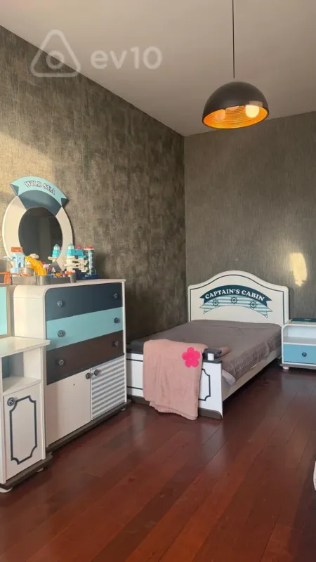 Satılır 4 otaqlı yeni tikili 170 m²