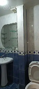 Kirayə verilir 3 otaqlı köhnə tikili 90 m²