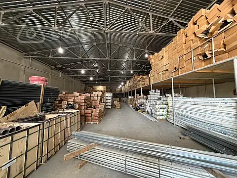 Kirayə verilir mənzil 1400 m²