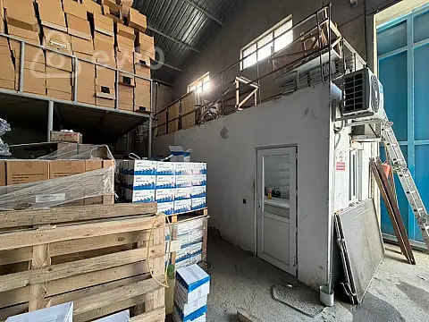 Kirayə verilir mənzil 1400 m²