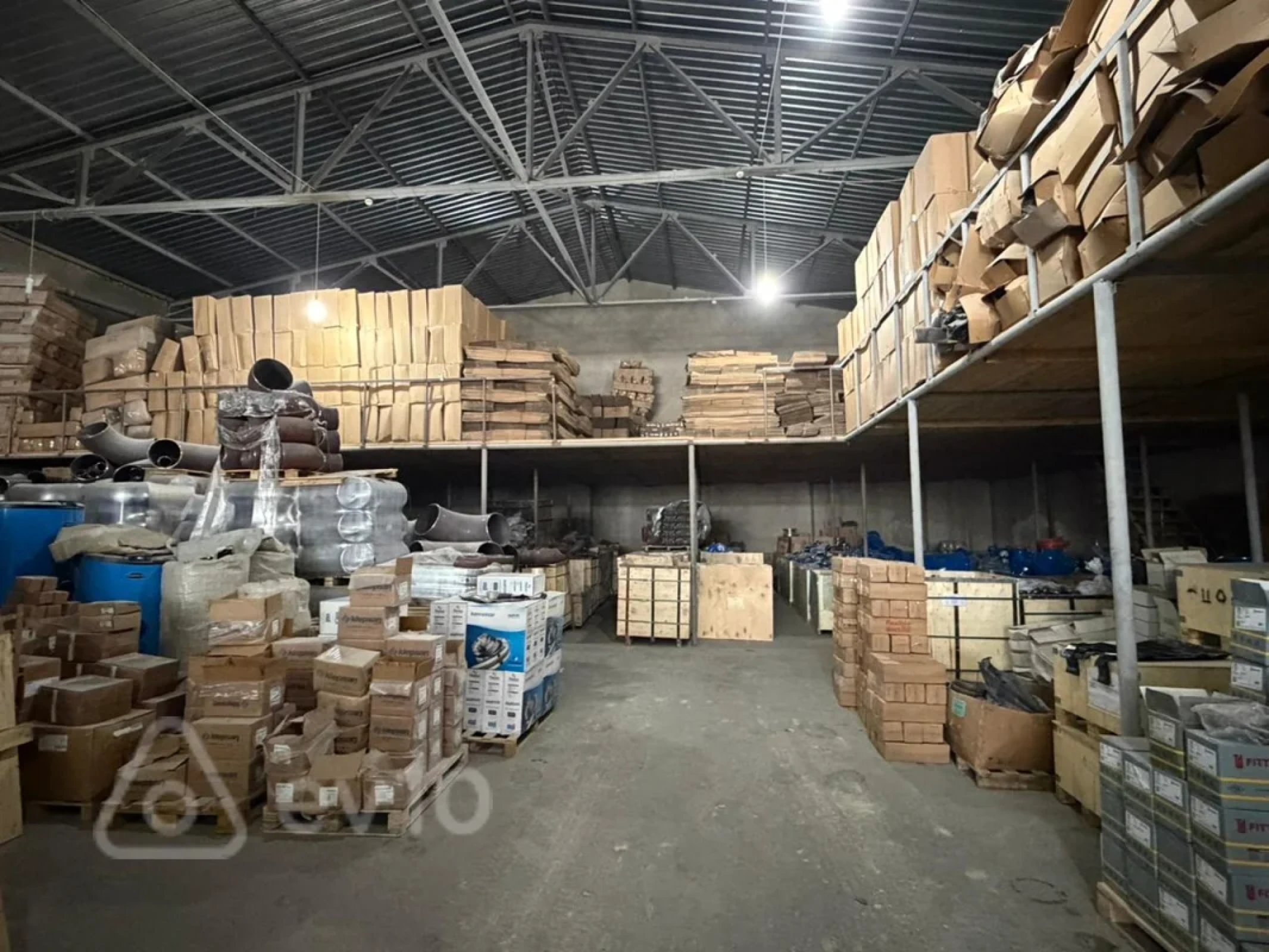 Kirayə verilir mənzil 1400 m²