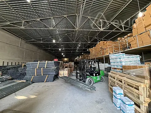 Kirayə verilir mənzil 1400 m² — Bakı, Binəqədi 1400.00 m²