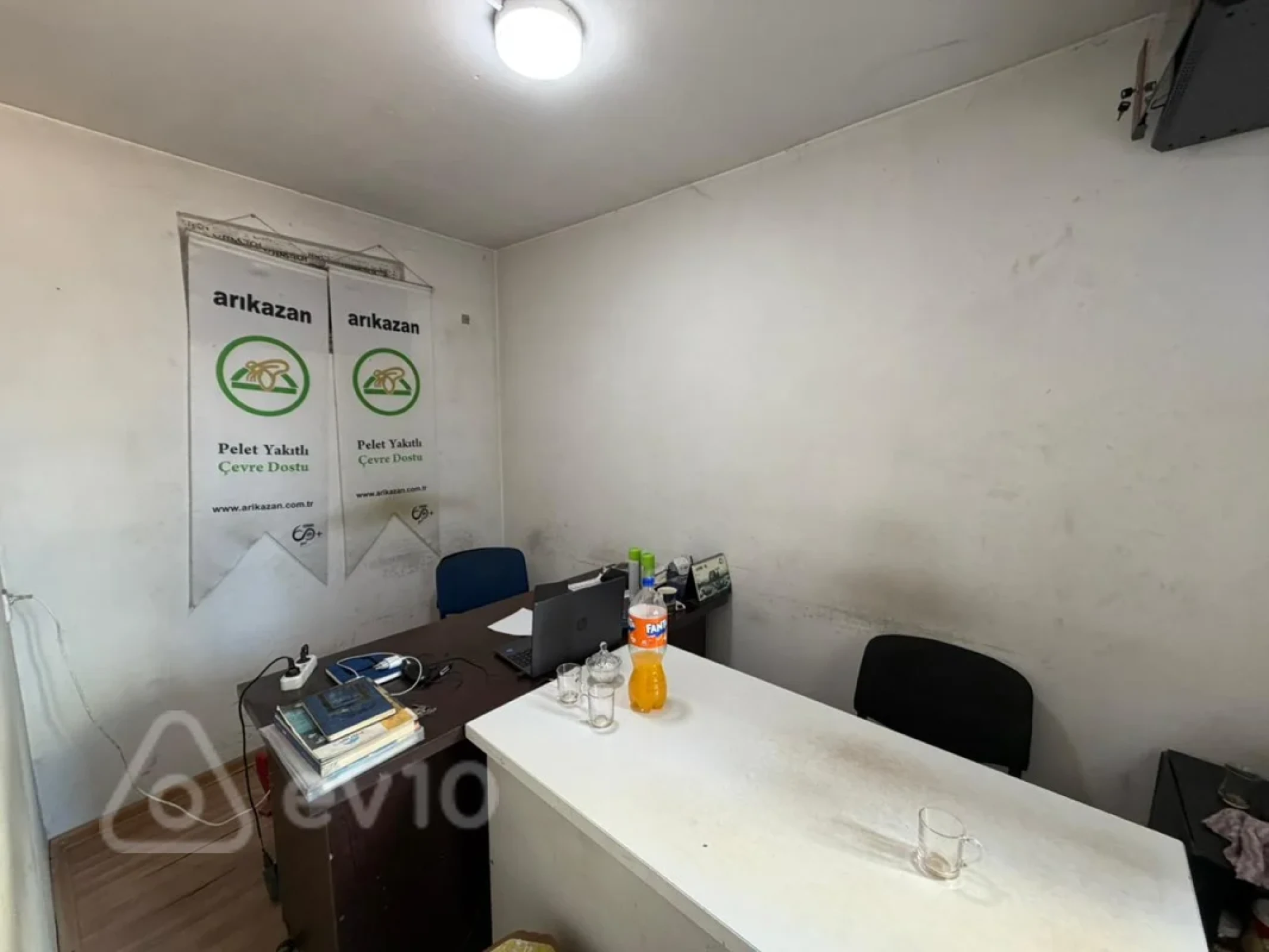 Kirayə verilir mənzil 1400 m²