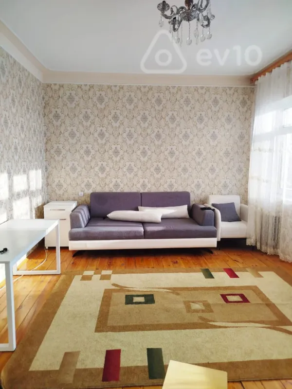 Kirayə verilir 3 otaqlı yeni tikili 100 m²
