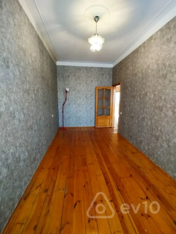 Kirayə verilir 3 otaqlı yeni tikili 100 m²