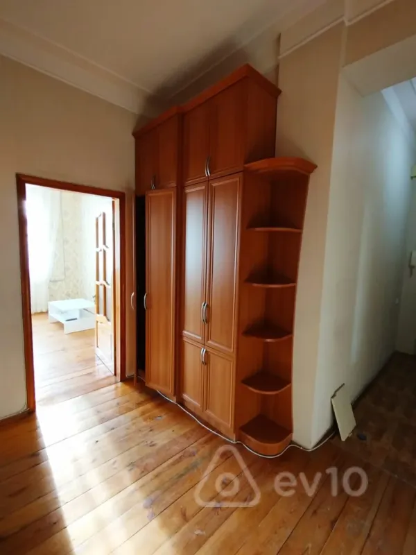 Kirayə verilir 3 otaqlı yeni tikili 100 m²